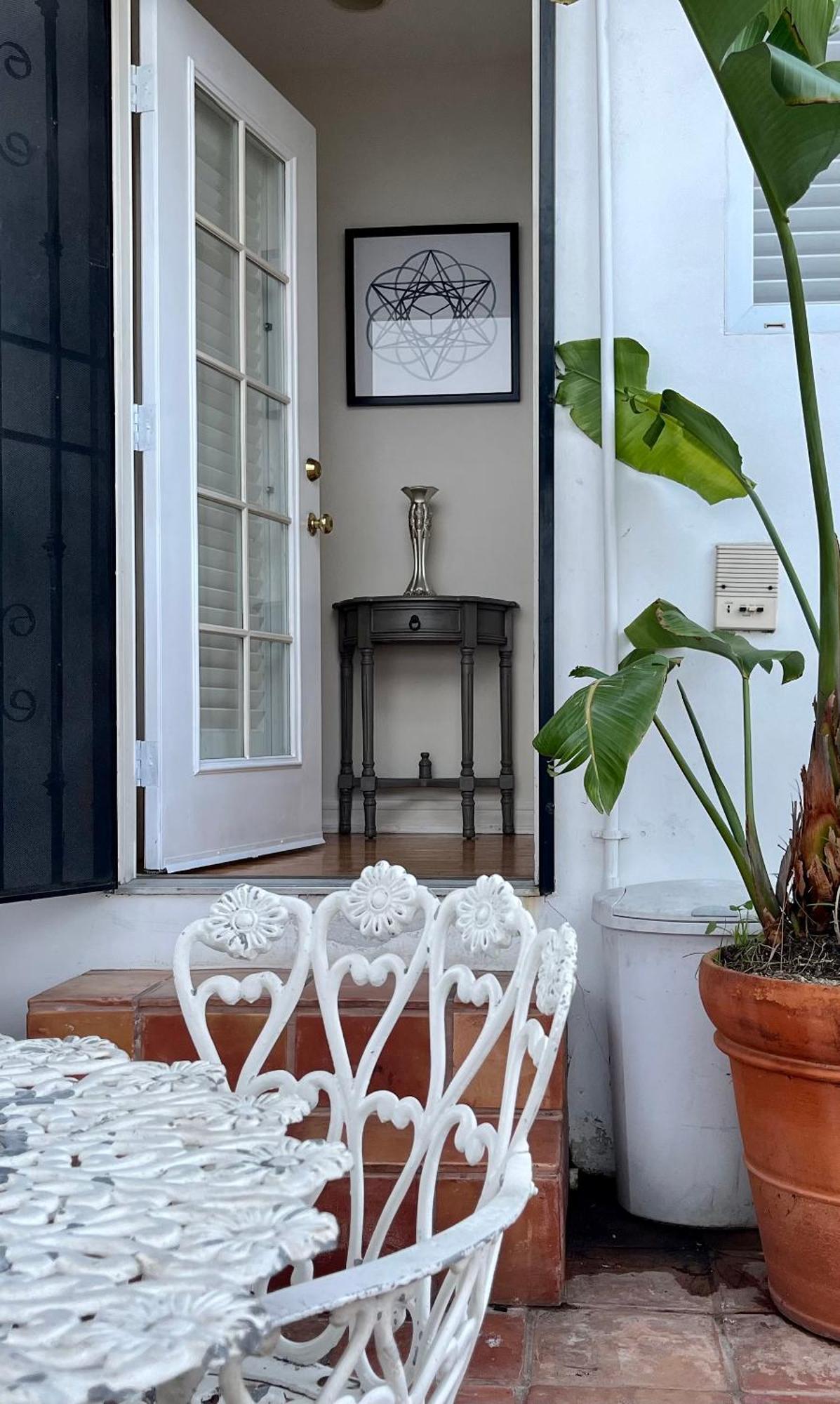 Hollywood Hills Homestay Лос-Анджелес Номер фото